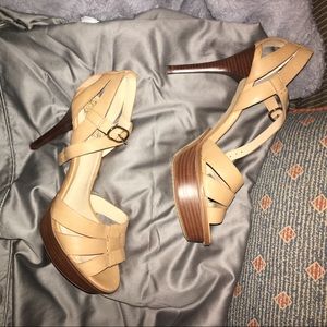Beige leather heels